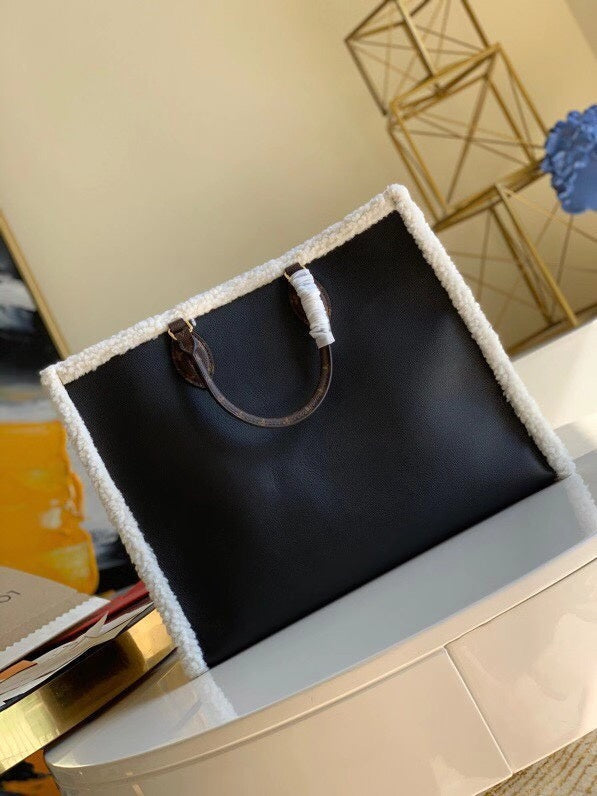 LOV2 Bags - Luxurious Bags  1389