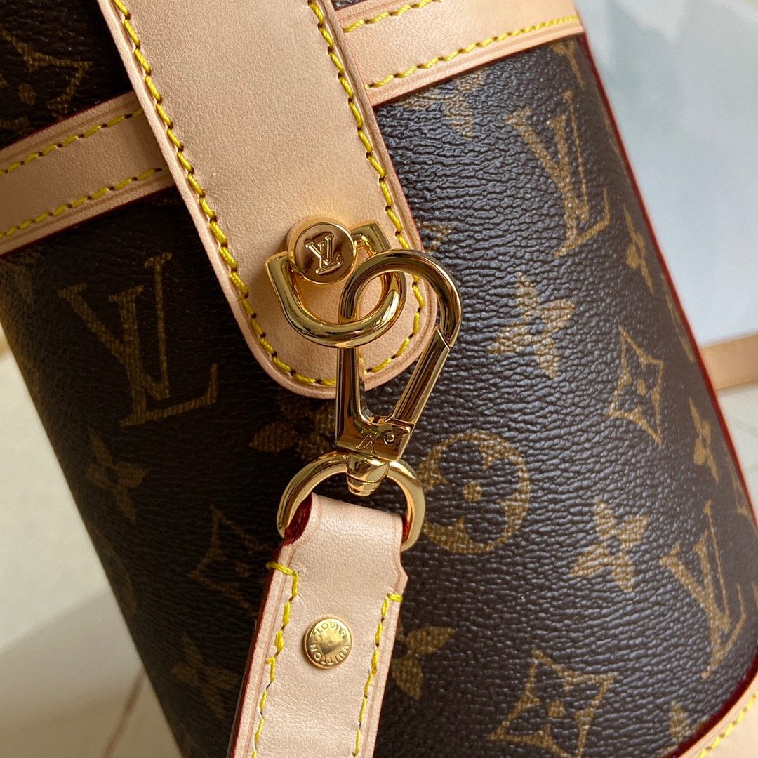 EN - New Arrival Bags LUV 157