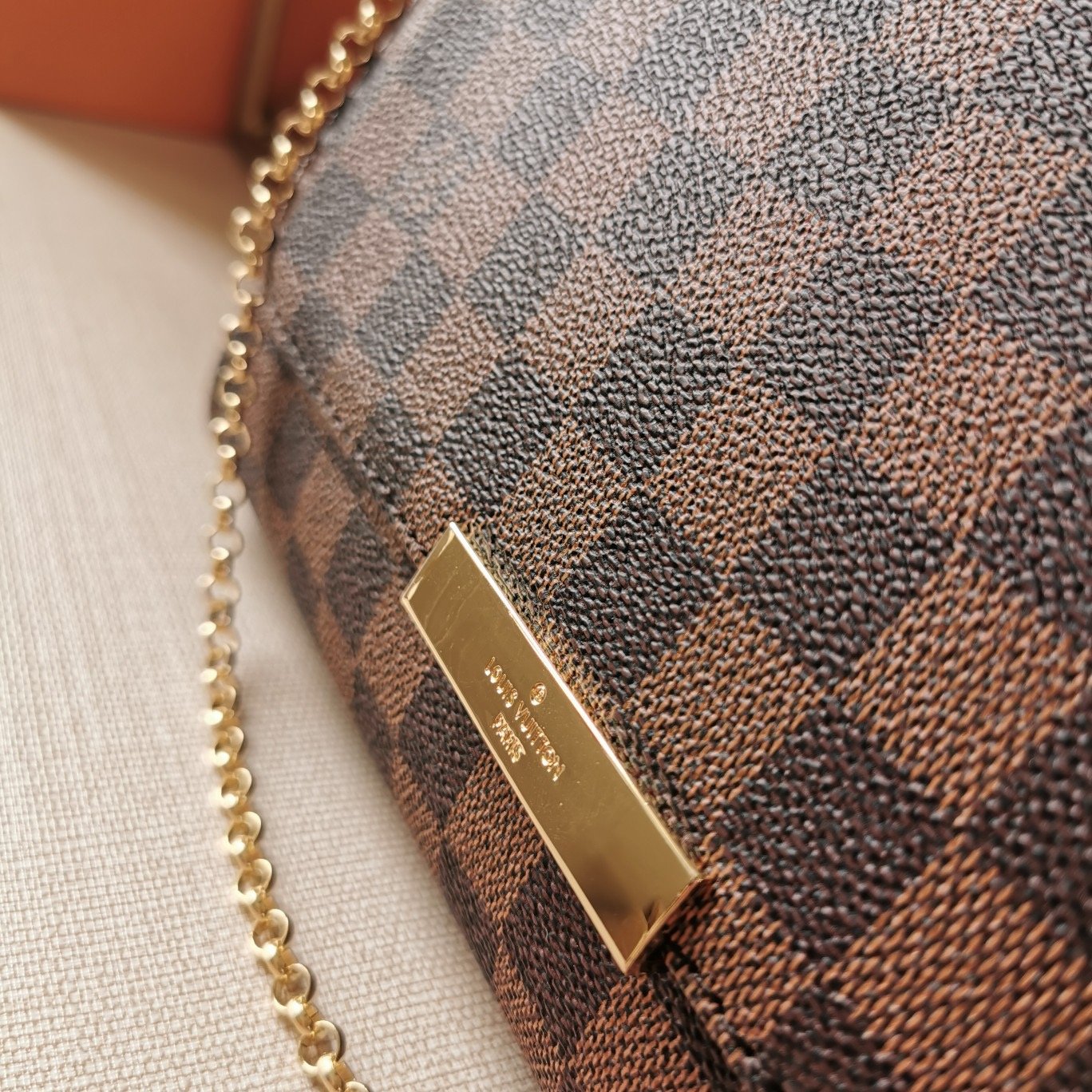 EN - New Arrival Bags LUV 203