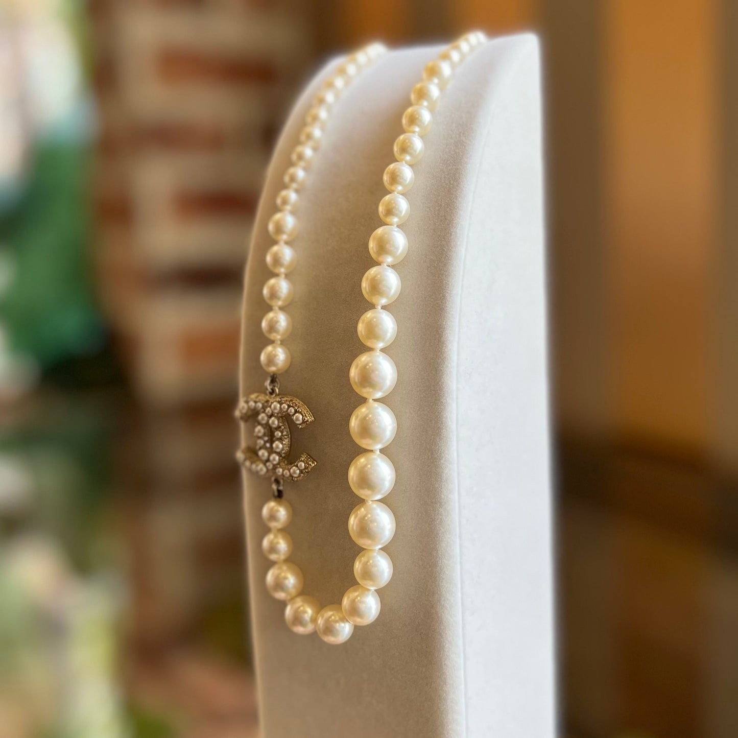 CHANEL Graduated Pearl CC Necklace