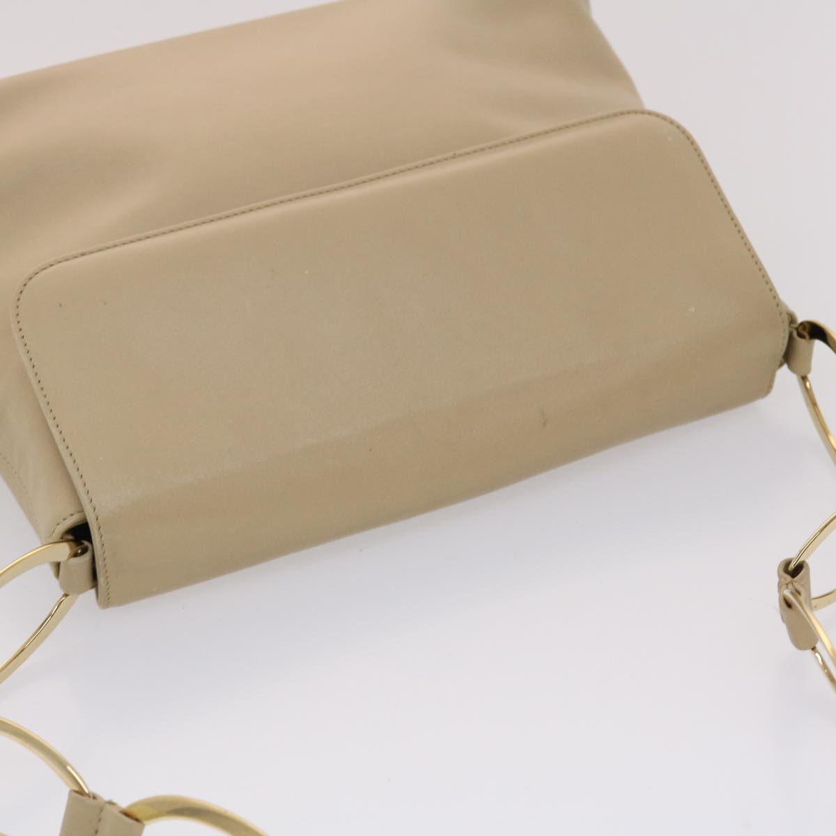GUCCI Chain Shoulder Bag Leather Beige 45996