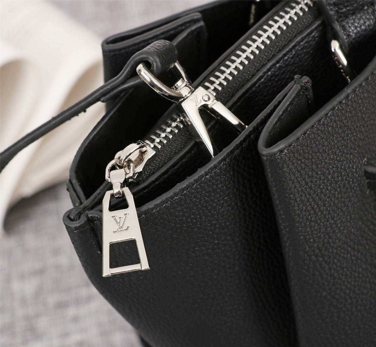 EN - New Arrival Bags LUV 194