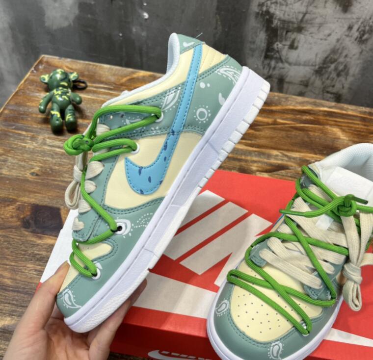 SAMC - NKE Shoes - 932