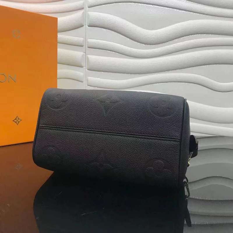 LOV2 Bags - Luxurious Bags  1100
