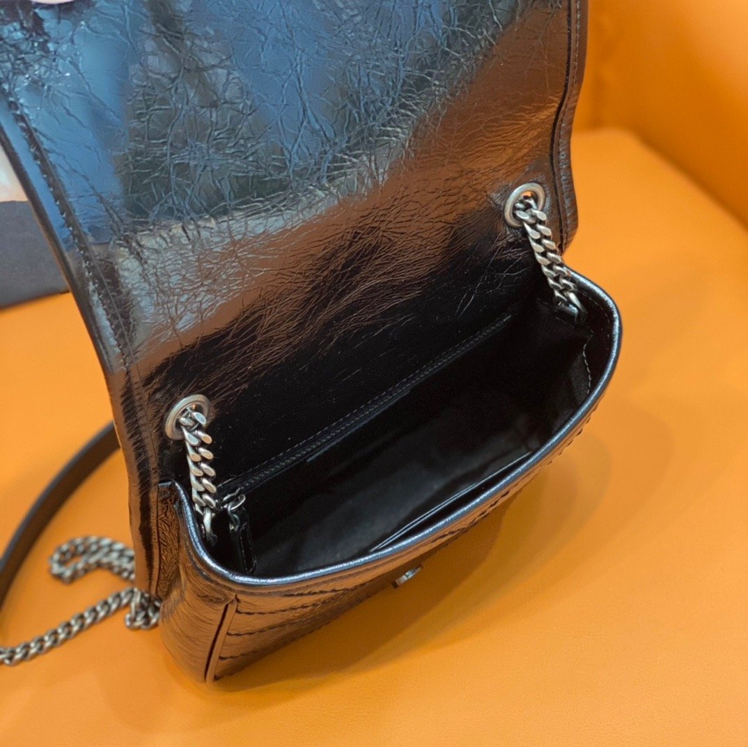 GLAMI Niki Wallets On Chain Black For Women 7.5in/19cm