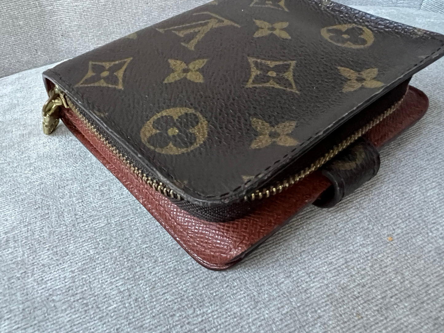 Louis Vuitton Monogram Small Bifold Wallet