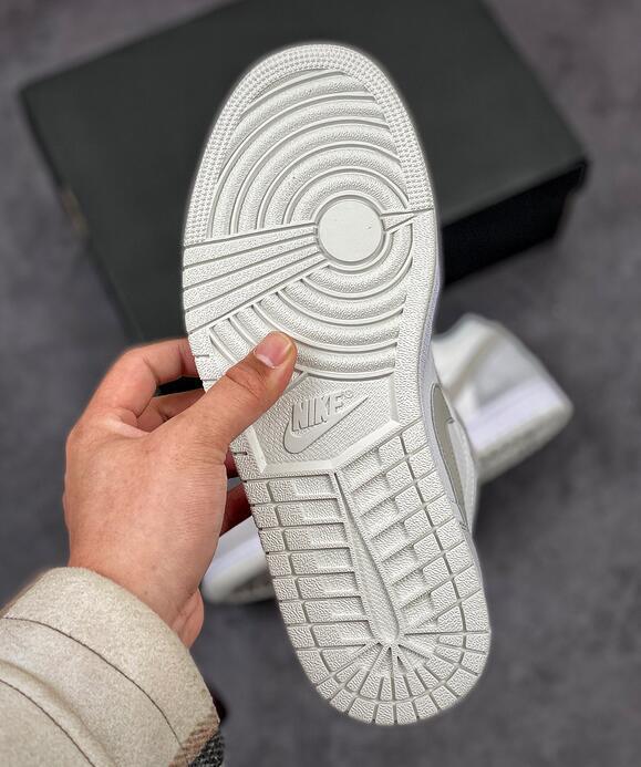 SAMC - NKE Shoes - 1464