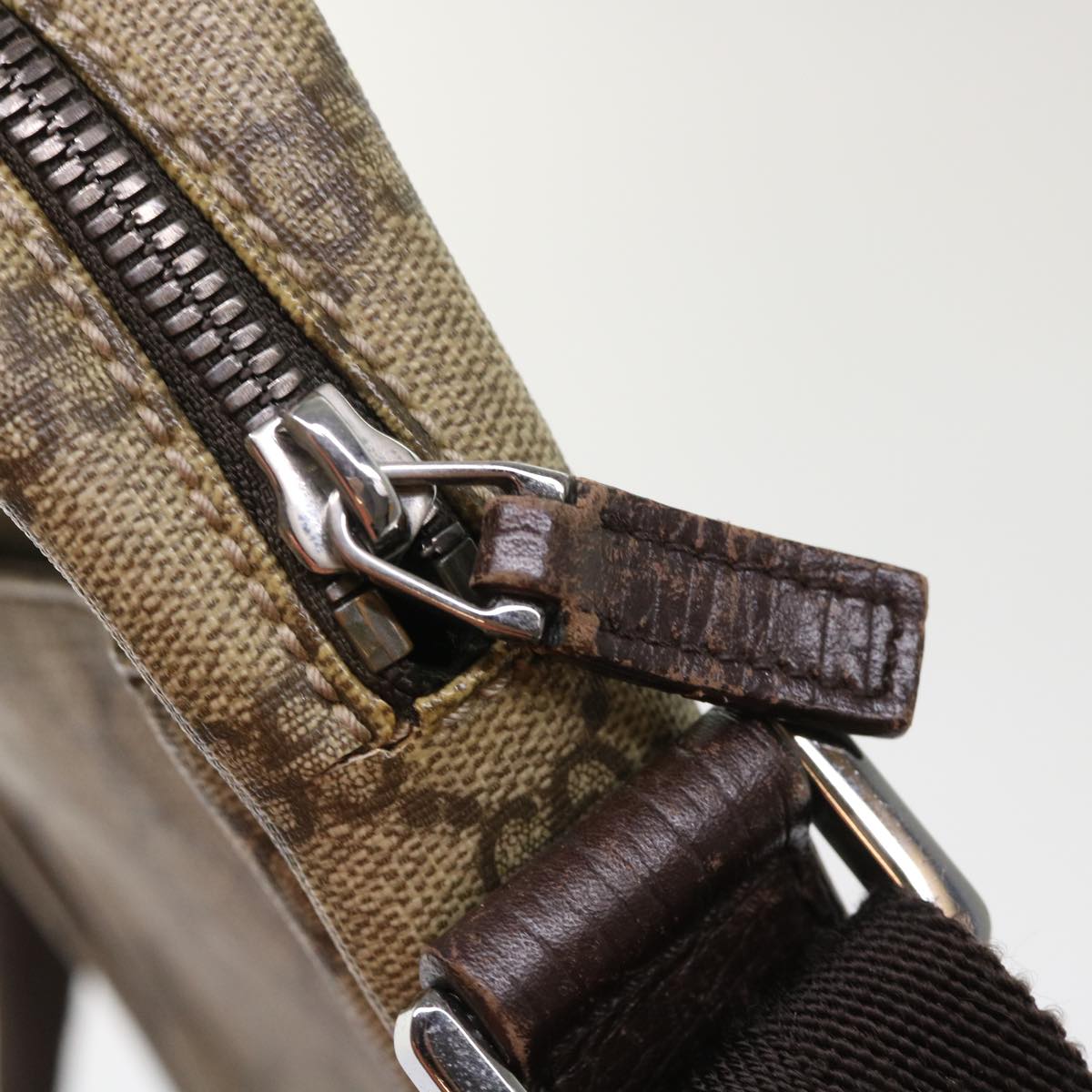 GUCCI GG Canvas Shoulder Bag PVC Leather Beige 122754 48240