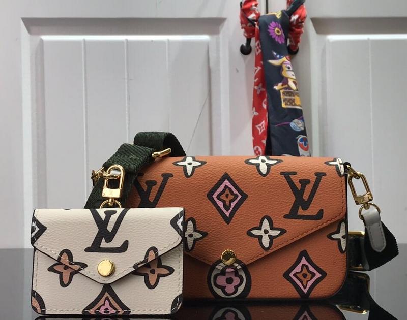 SAMC - LOV Bags - 2330