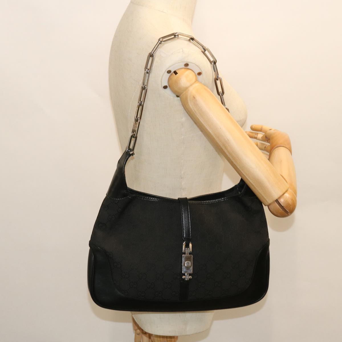 GUCCI GG Canvas Chain Jackie Hand Bag Leather Black 001 4015 48600