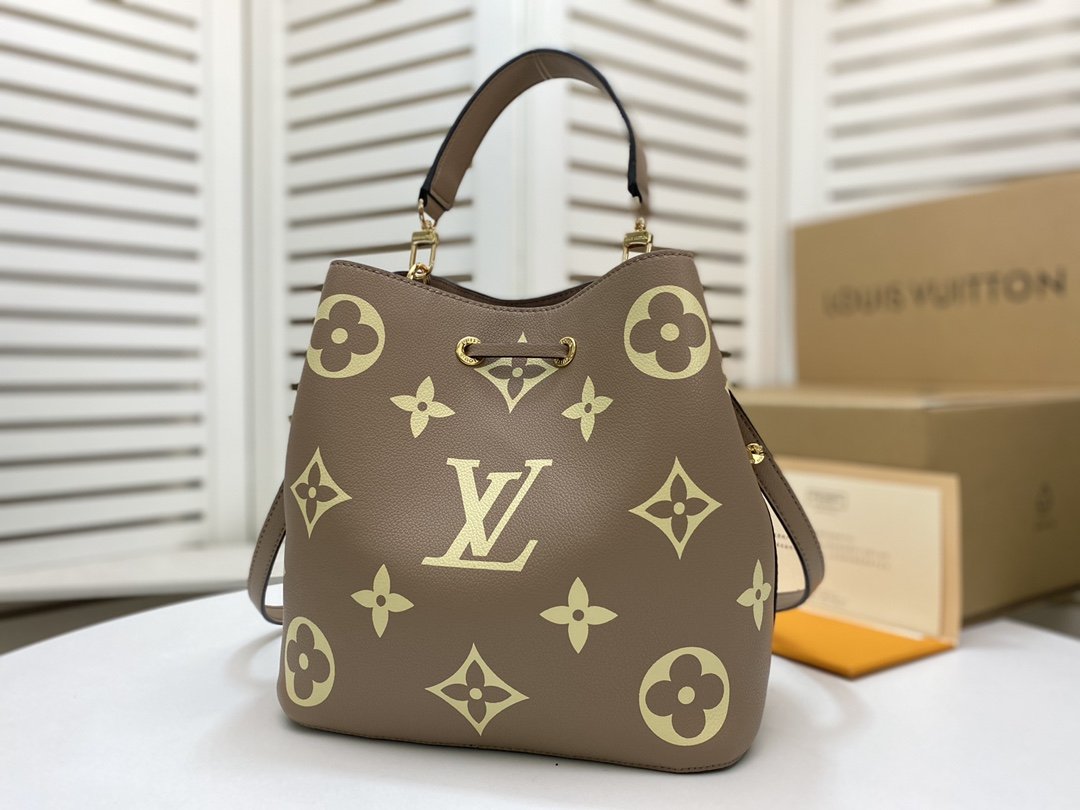 EN - New Arrival Bags LUV 103