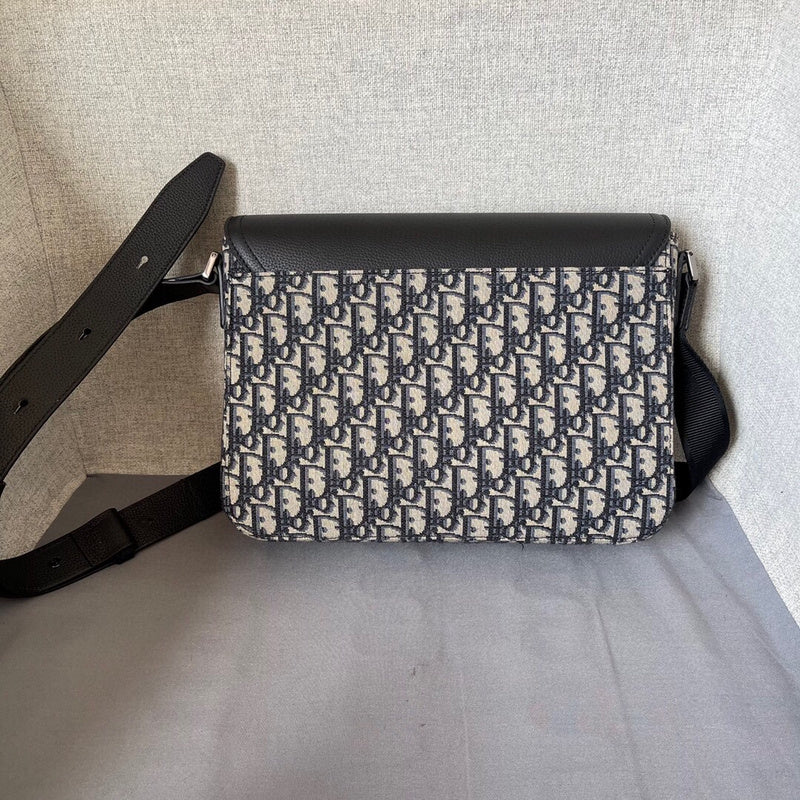 ELE - Dir Bags - 1462
