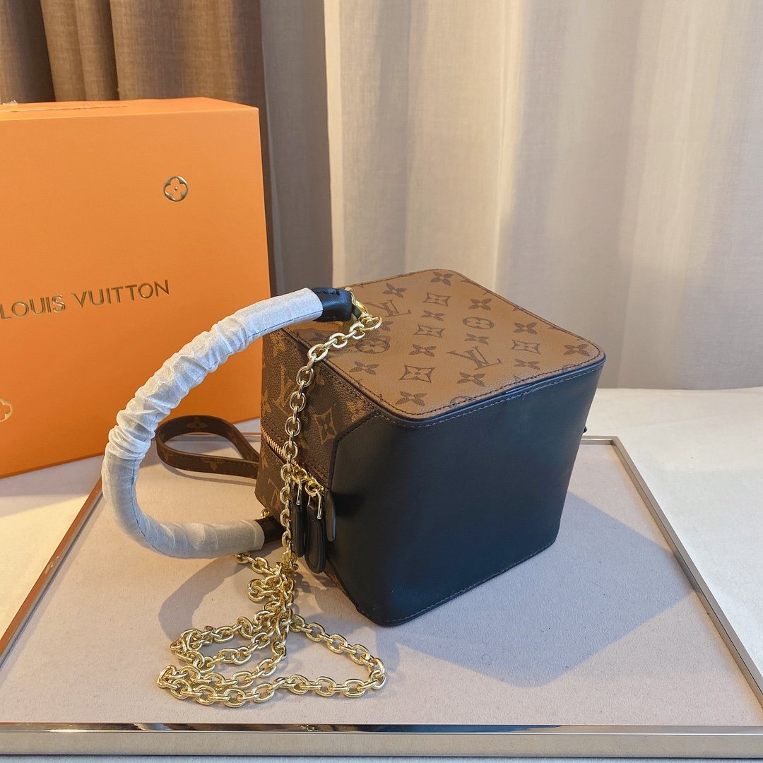 EN - New Arrival Bags LUV 088