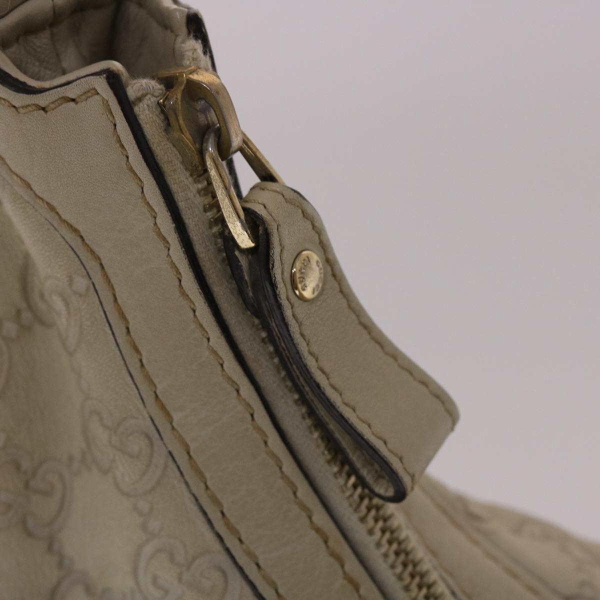 GUCCI Gucci Shima Shoulder Bag Leather White 002404 49070
