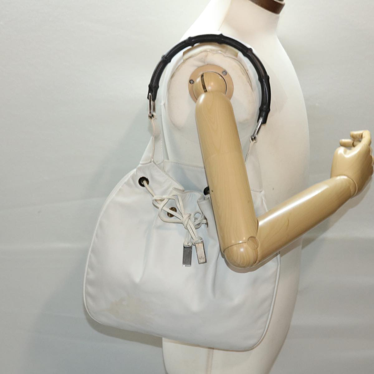 GUCCI Bamboo Shoulder Bag Leather White 49084