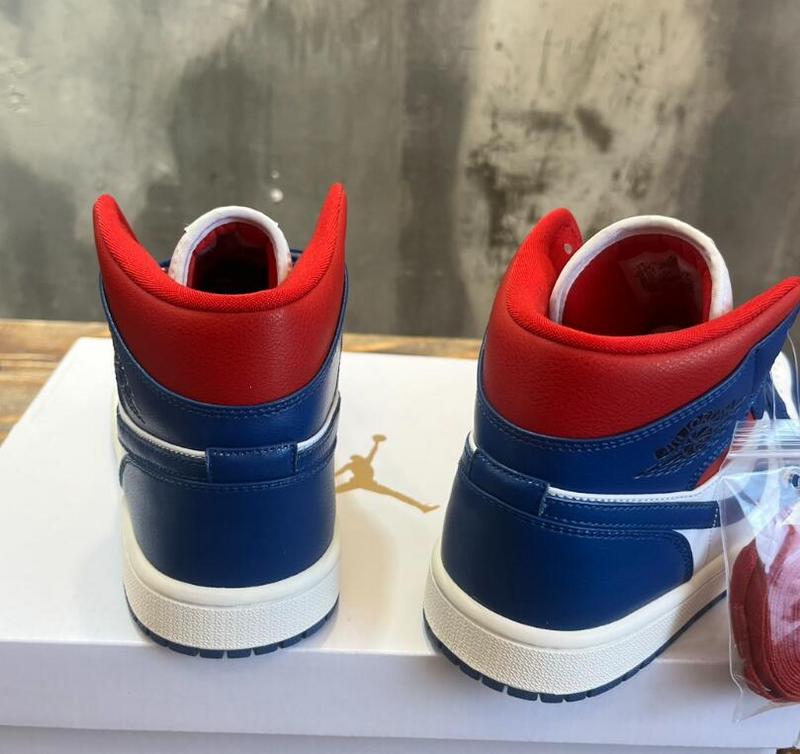 SAMC - NKE Shoes - 559
