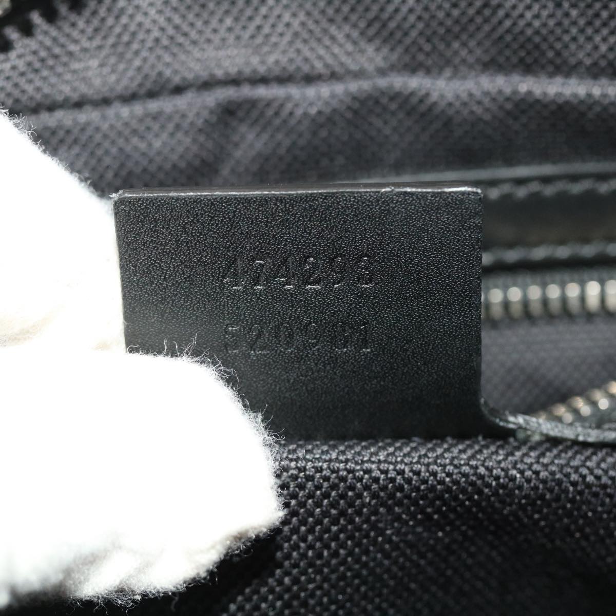 GUCCI GG Supreme Sherry Line Body Bag Black Red Navy 474293 49481A