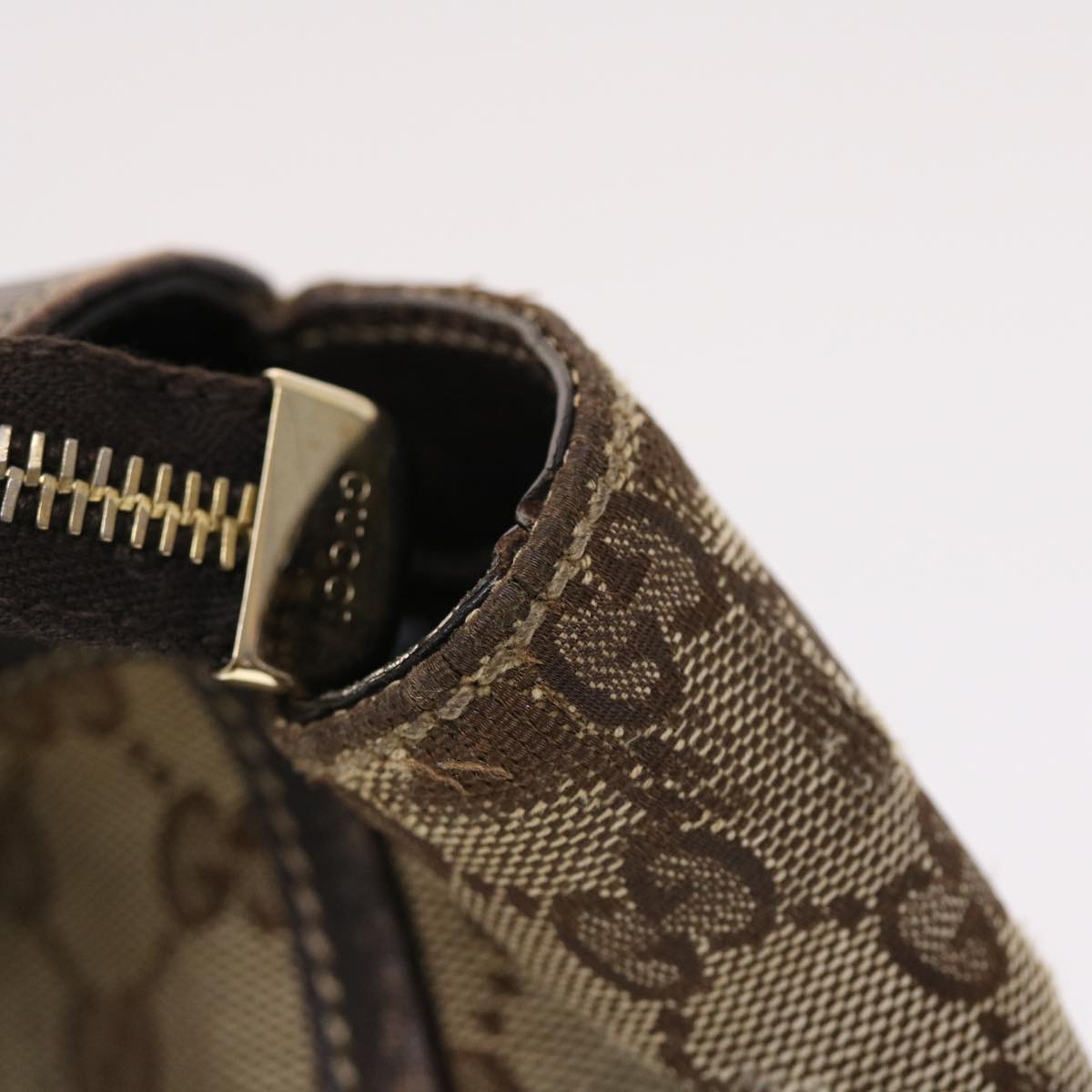 GUCCI GG Canvas Hand Bag Beige 189831002122 49599