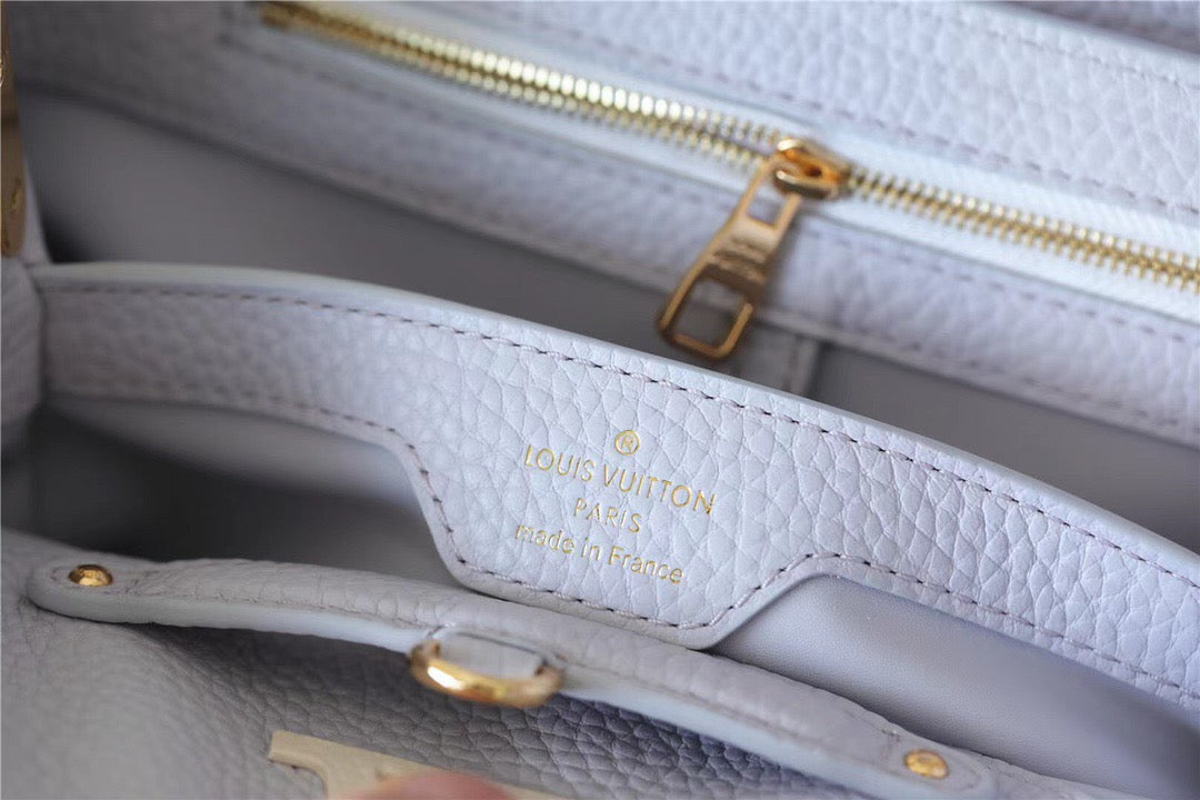 LV Capucines MM Taurillon Light Blue/ Creme For Women,  Shoulder And Crossbody Bags 31.5cm/12.4in LVÃ‚Â 