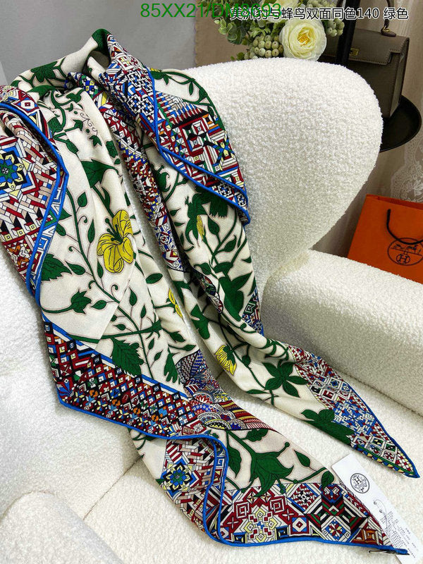 SAMC - HMS Scarves - 029