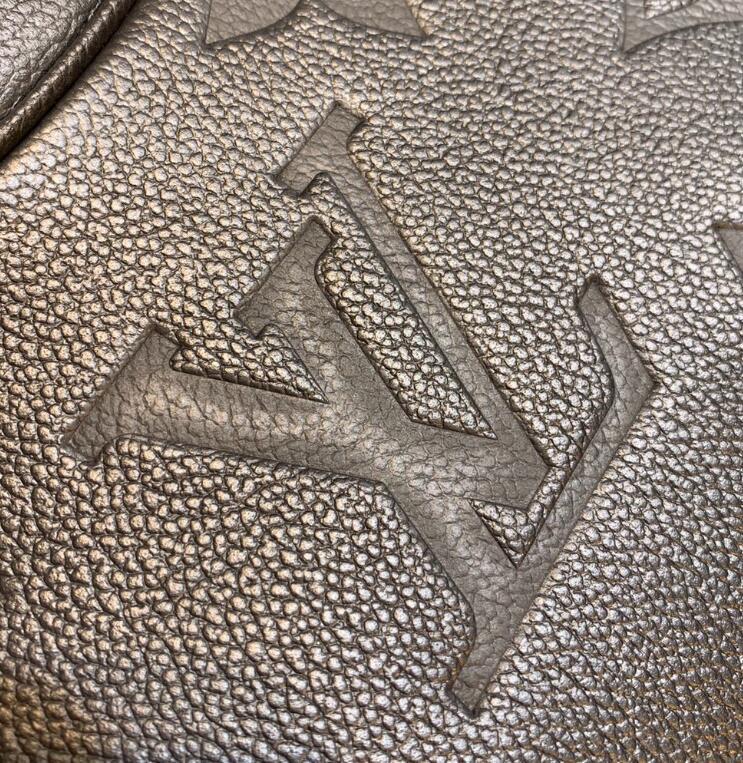 SAMC - LOV Bags - 1127