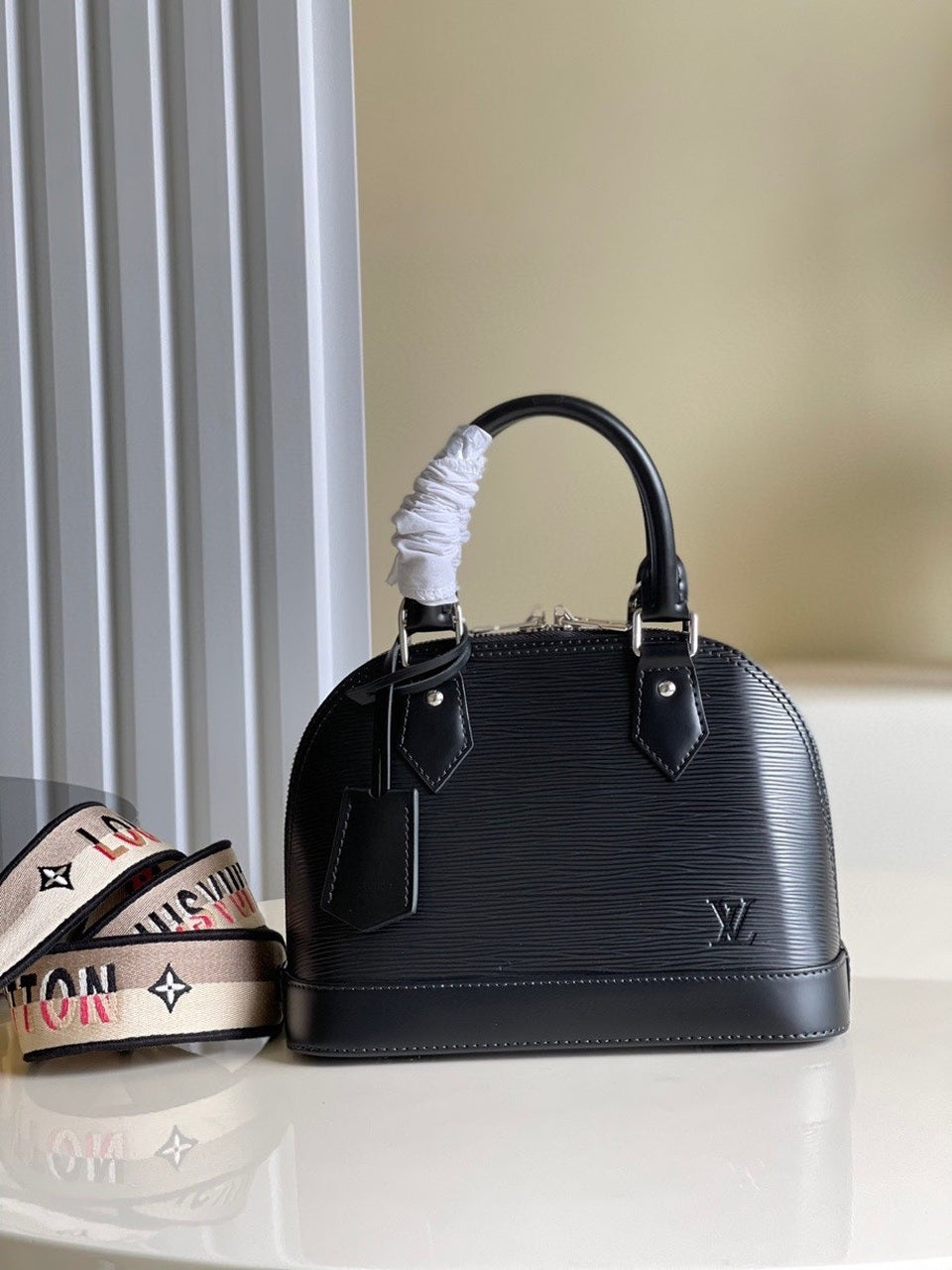 LV Alma GLAMI Monogram Blossoms Black For Women,  Shoulder And Crossbody Bags 9.3in/23.5cm LV M59217