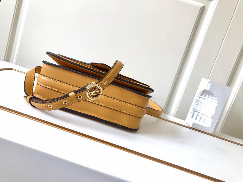 LOV2 Bags - Luxurious Bags  1046