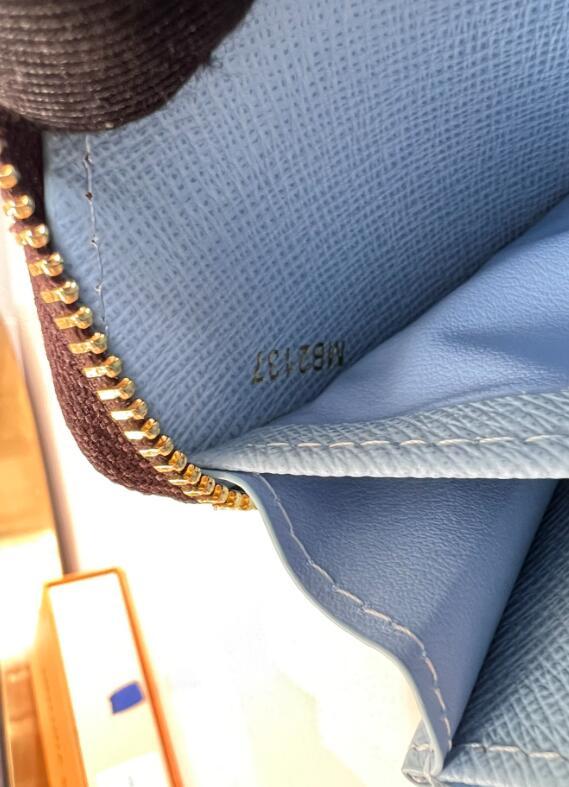 SAMC - LOV Bags - 062