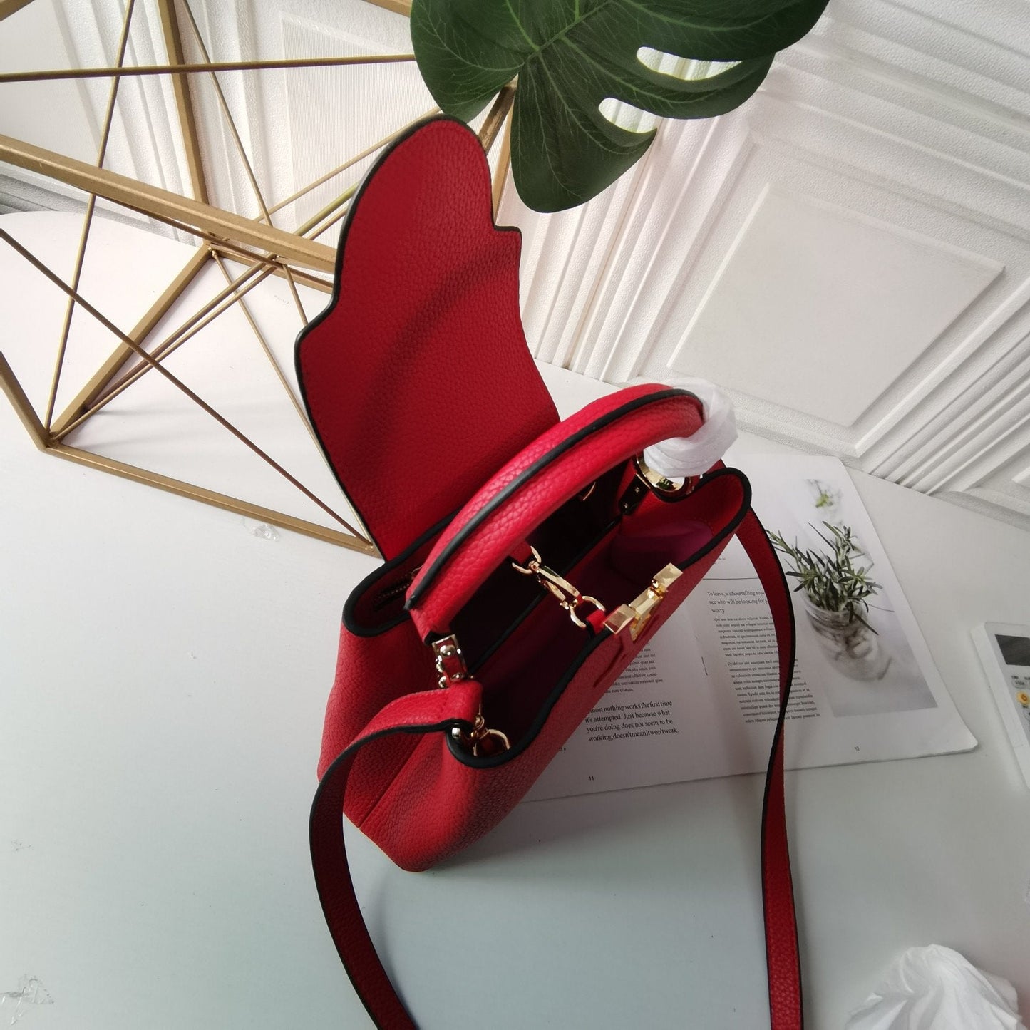 EN - New Arrival Bags LUV 242