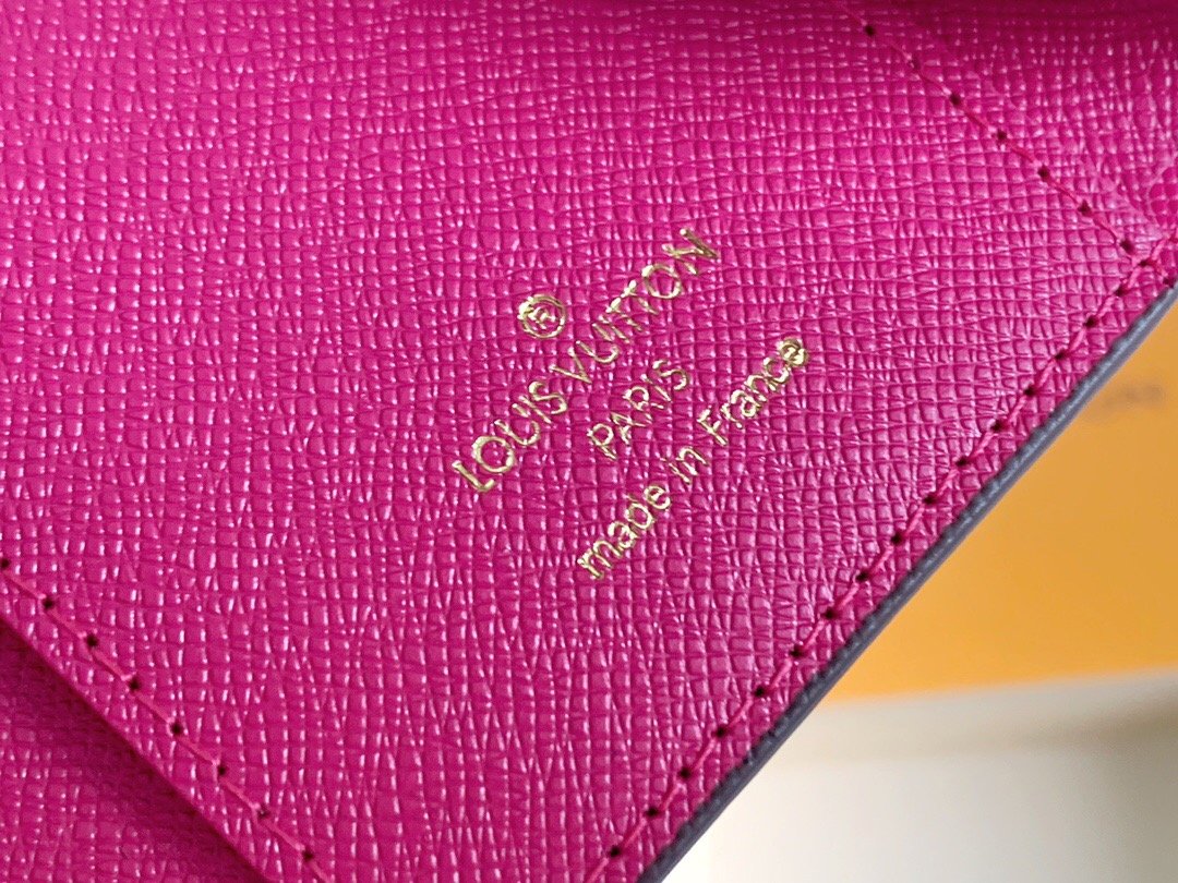 EN - New Arrival Wallet LUV 117