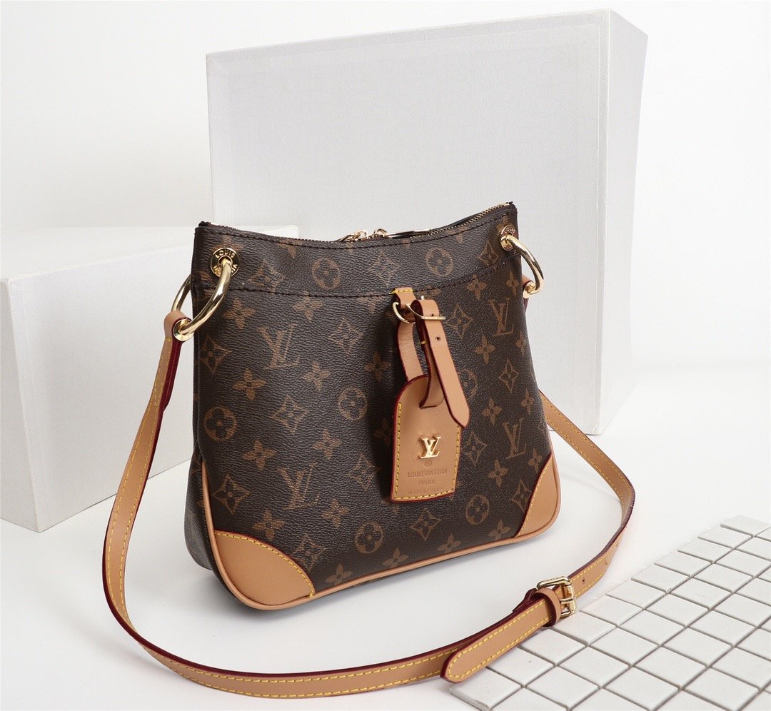 EN - New Arrival Bags LUV 189