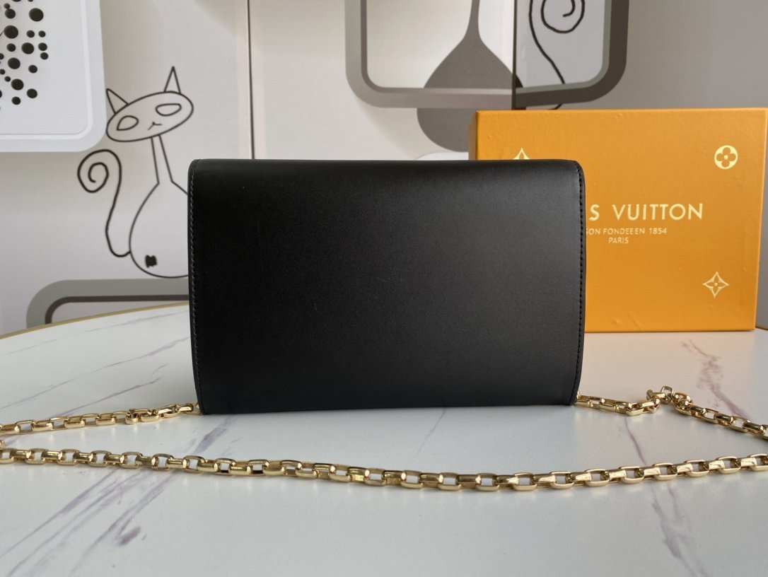 EN - New Arrival Wallet LUV 057