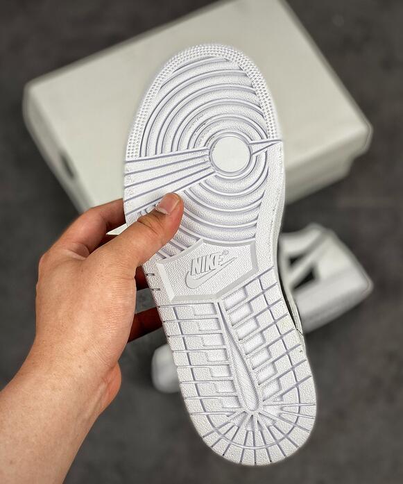 SAMC - NKE Shoes - 1529