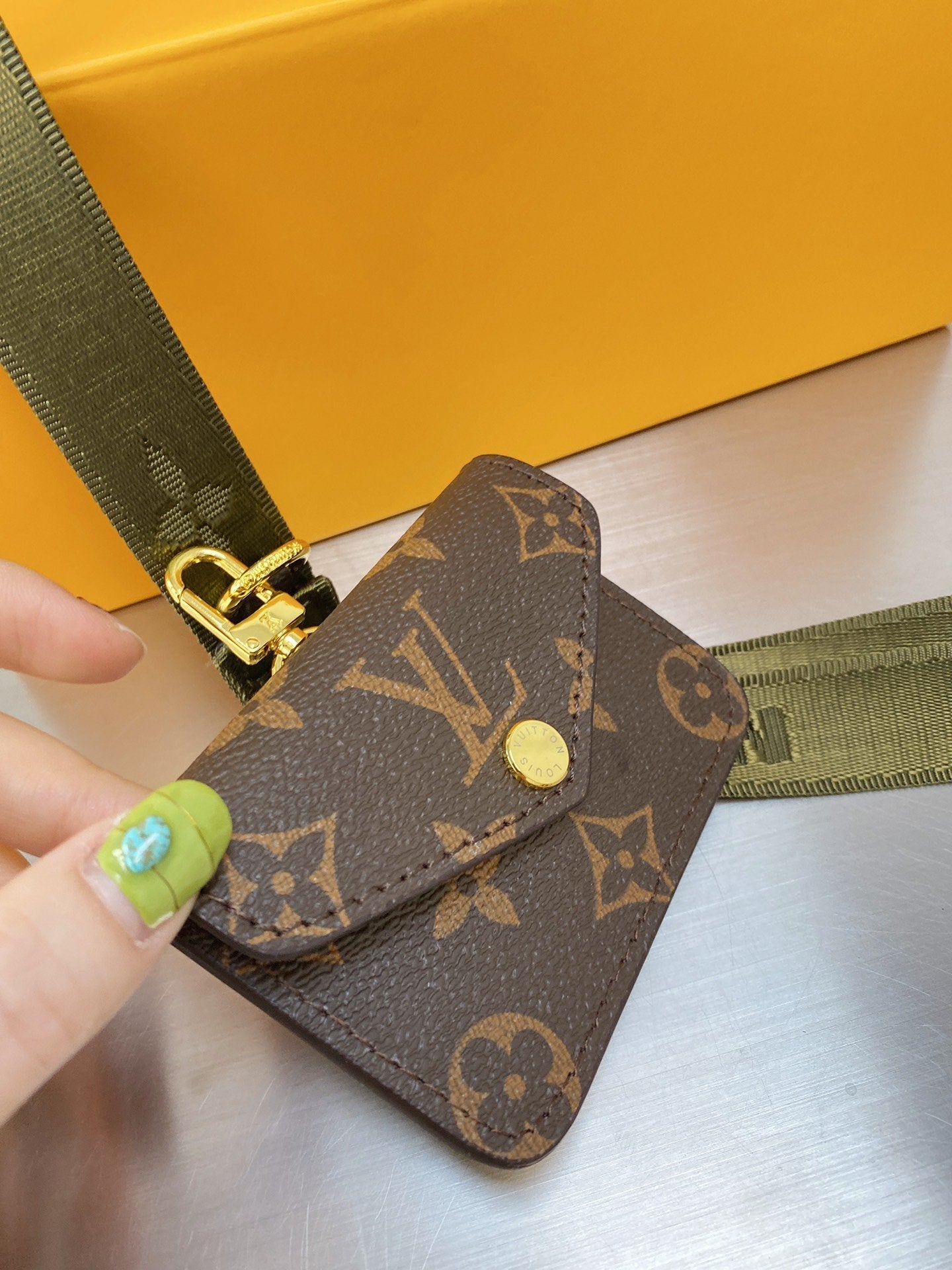 EN - New Arrival Bags LUV 066