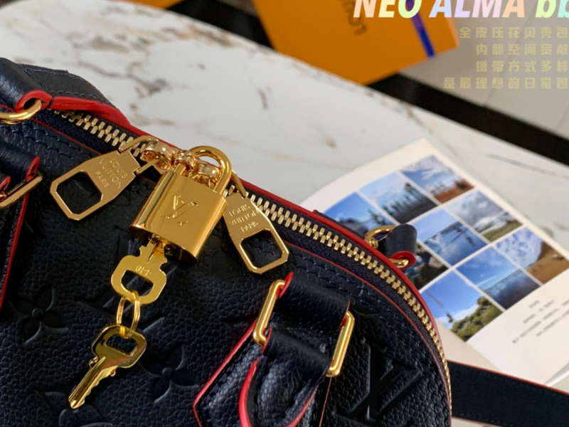SAMC - LOV Bags - 1365