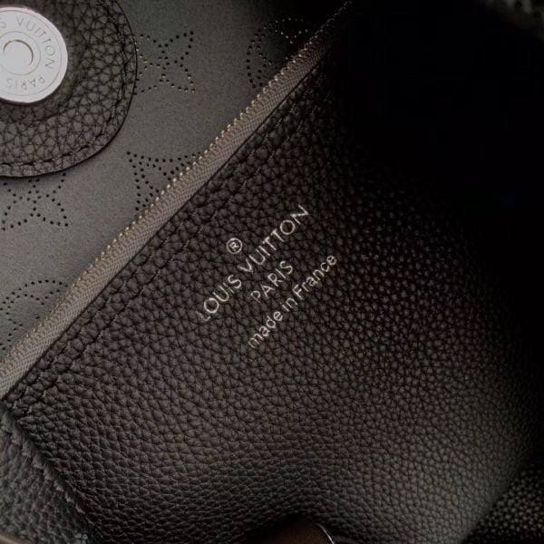 LOV2 Bags - Luxurious Bags  1263