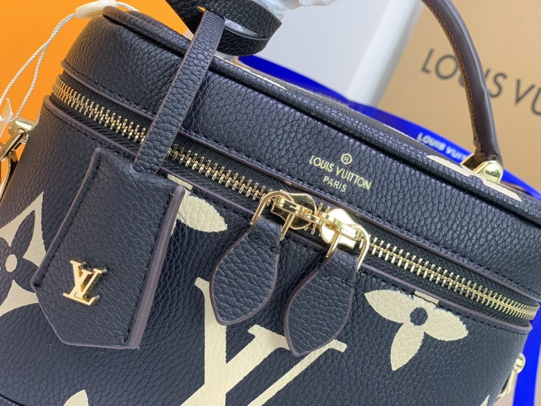 EN - New Arrival Bags LUV 097