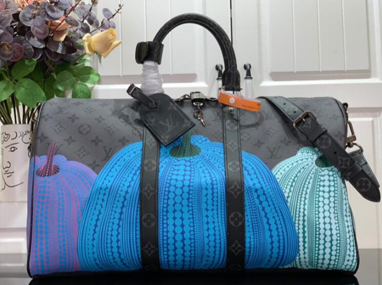 SAMC - LOV Bags - 1307