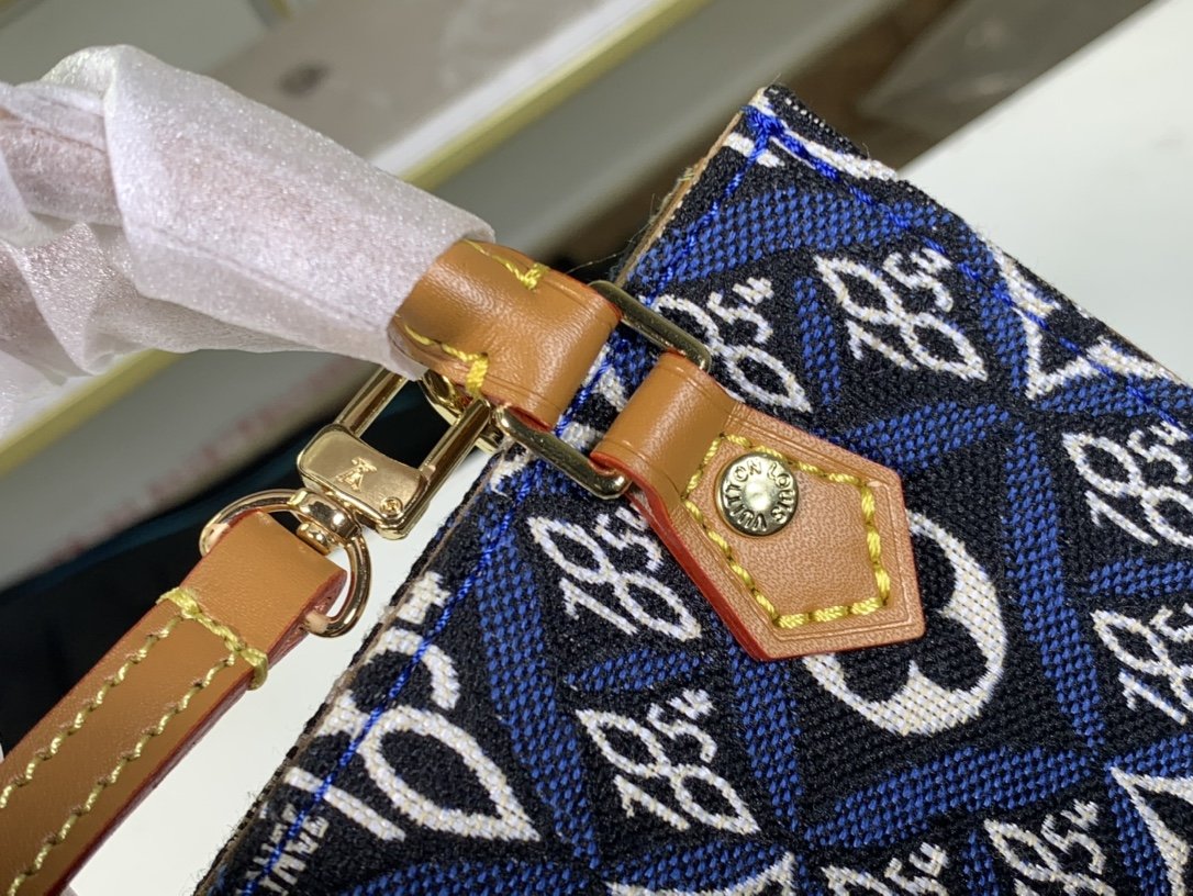 EN - New Arrival Bags LUV 095