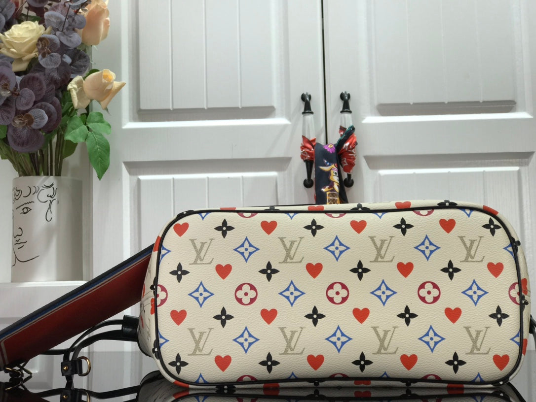 LV Neverfull MM Game On Tote Bag Monogram Canvas White By Nicolas Ghesquiere For Women, WomenÃ¢â‚¬â„¢s Handbags, Shoulder Bags 12.2in/31cm LV M57462