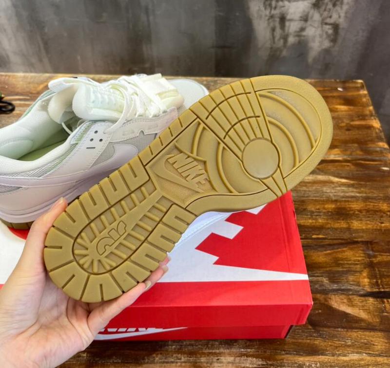 SAMC - NKE Shoes - 275