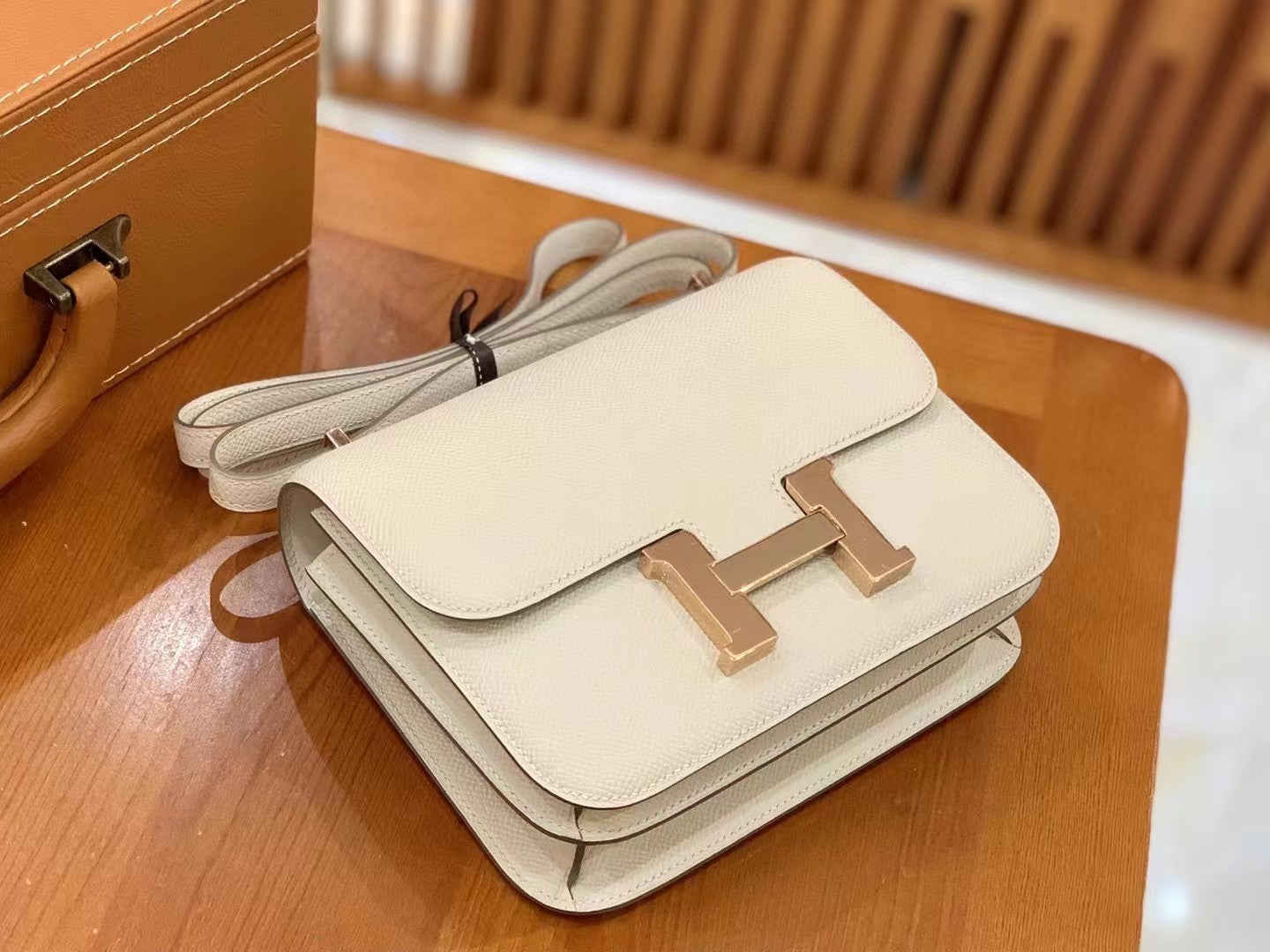 GLAMI ConstanGLAMI 23 Epsom White For Women, Handbags, Shoulder Bags 9in/23cm