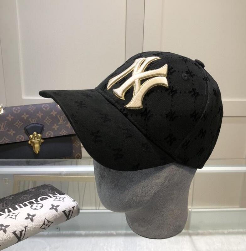 SAMC - Mix Hats - 056