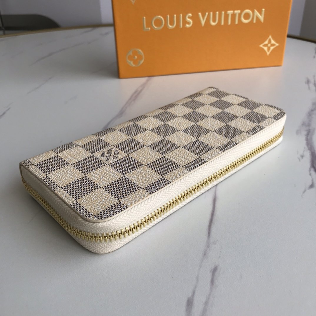 EN - New Arrival Wallet LUV 019