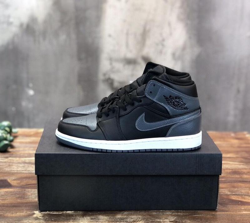 SAMC - NKE Shoes - 997