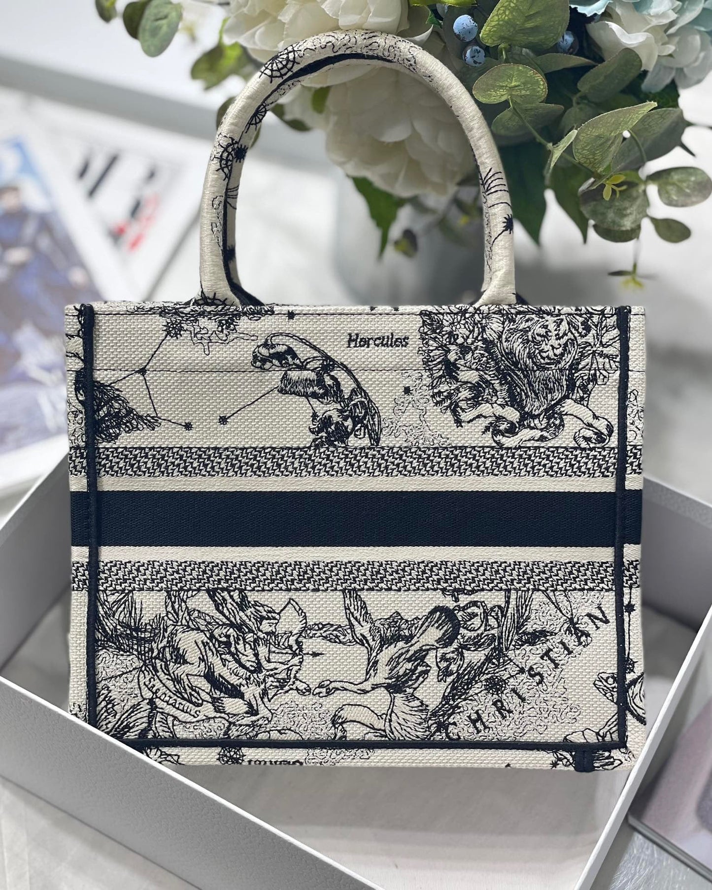 GLAMI Small Book Tote White, For Women, WomenÃ¢â‚¬â„¢s Handbags 26.5cm/10.5in CD M1265ZRHZ_M941