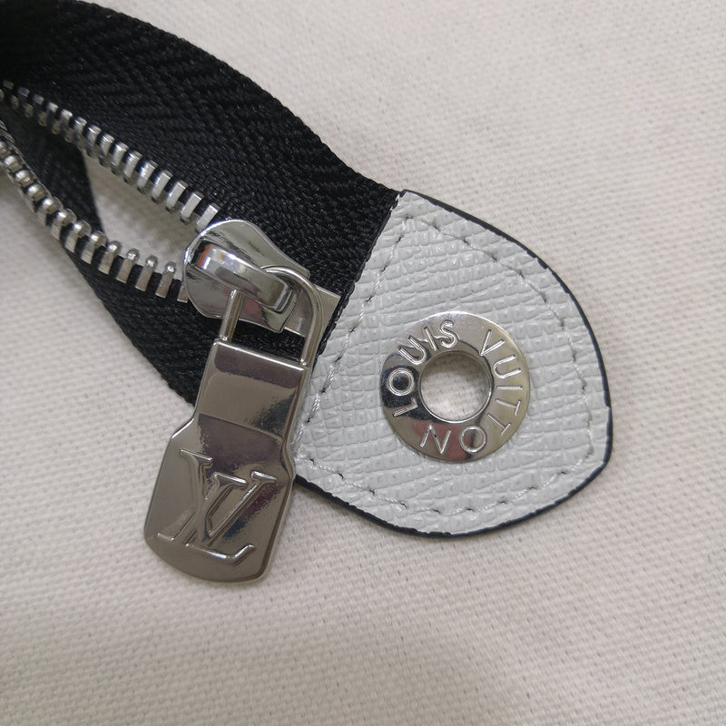 LOV2 Bags - Fashion Bags  2762