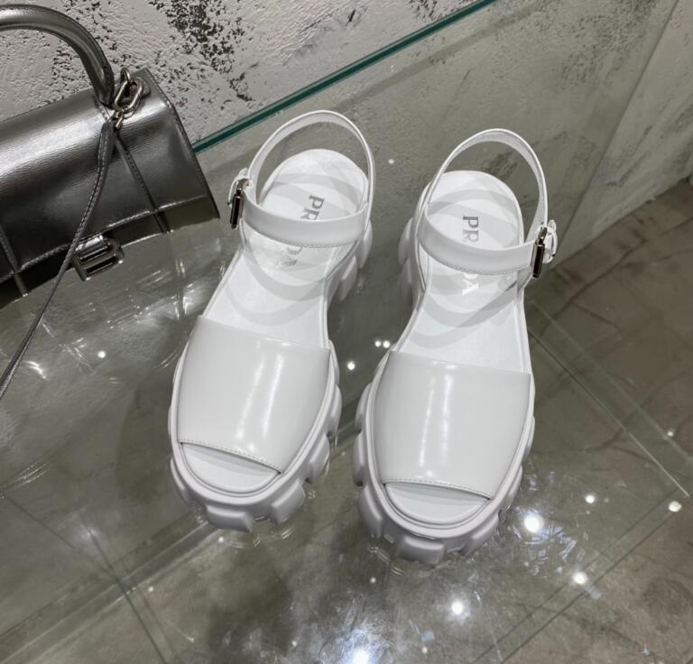 GlamyWomen Shoes - 640