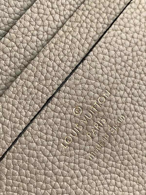 LOV2 Bags - Luxurious Bags  2582