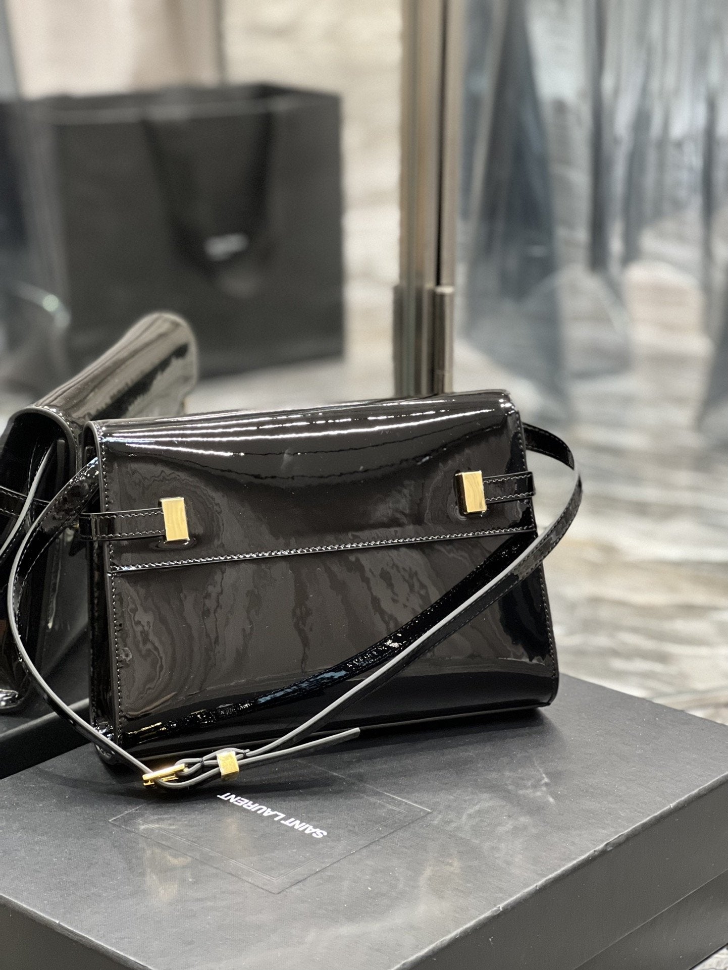 GLAMI Manhattan Small Shoulder Bag Black For Women 9.4in/24cm YSL 675626B870J1000